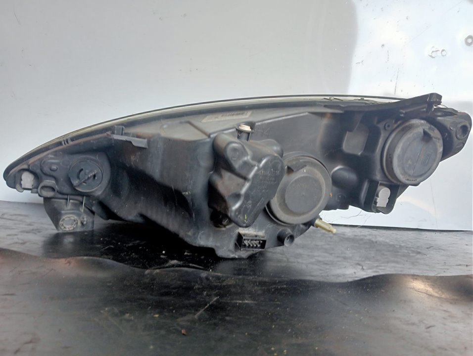 Faro derecho 9644997180 de Peugeot 1007 (km_) 2005-2005 75 CV - pieza usada