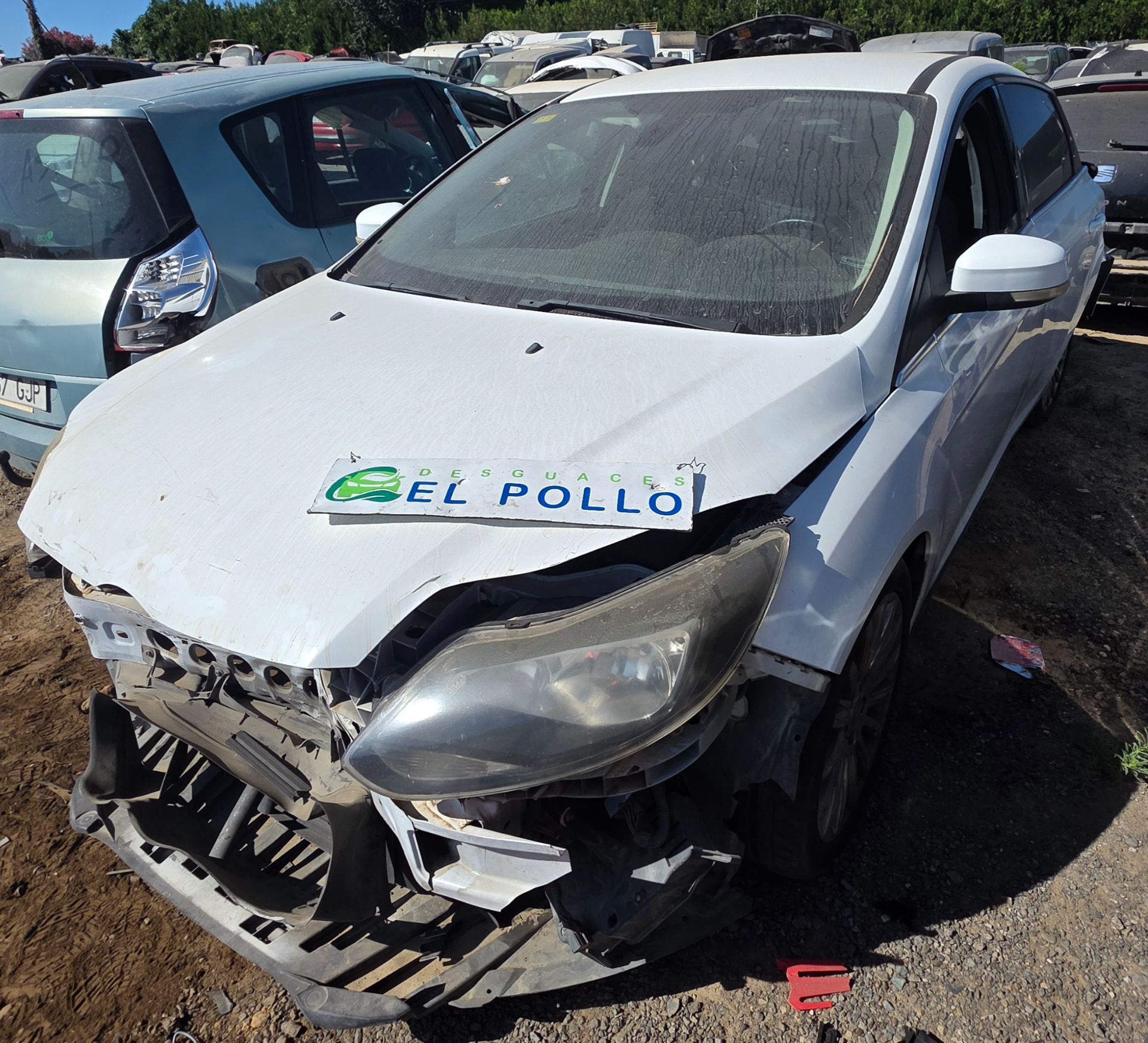 Luna delantera izquierda 1742302 de Ford Focus berlina 2010-0 116 CV
