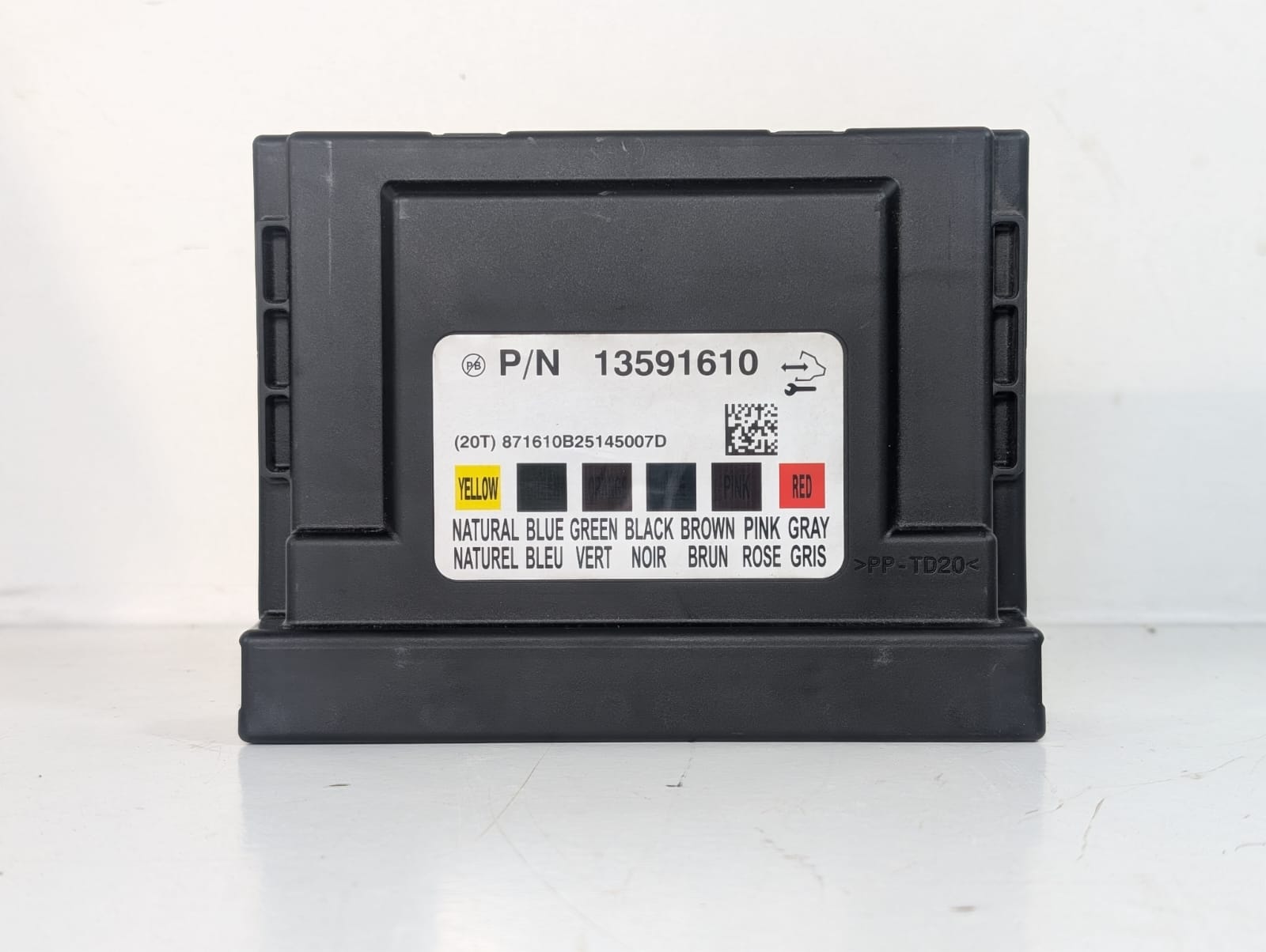 Módulo electronico 13591610 de Opel Astra j (p10) 2009-2015 110 CV