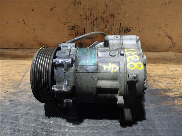 Compresor del aire acondicionado APQ 7158 de Volkswagen Polo iii (6n1) 1994-0