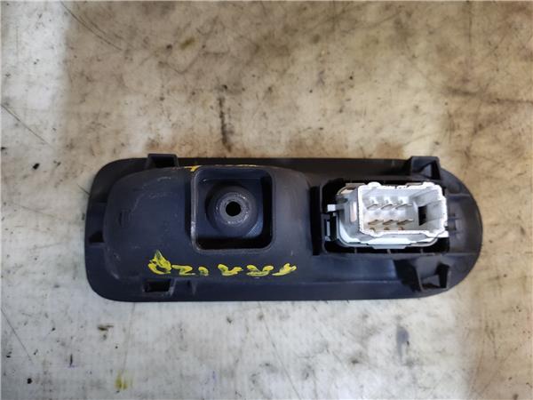 Interruptor puerta trasera izquierda K9K P7 156015540 de Renault Megane ii berlina 5p 2002-0 - pieza usada