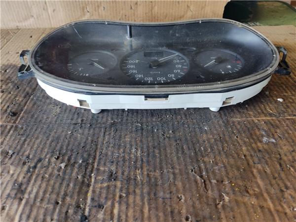 Cuadro de instrumentos F8Q K6 8200133491 de Renault Kangoo i (f/kc0) 1997-0 - pieza usada