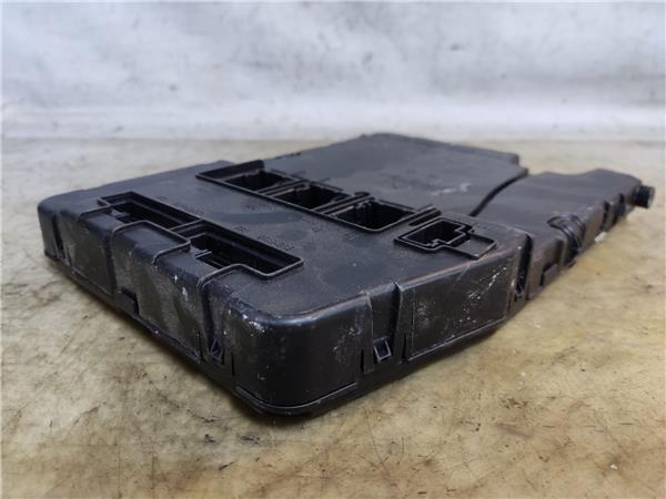 Módulo confort F9Q812 8200309693 de Renault Scenic ii (jm) 2003-0 - pieza usada