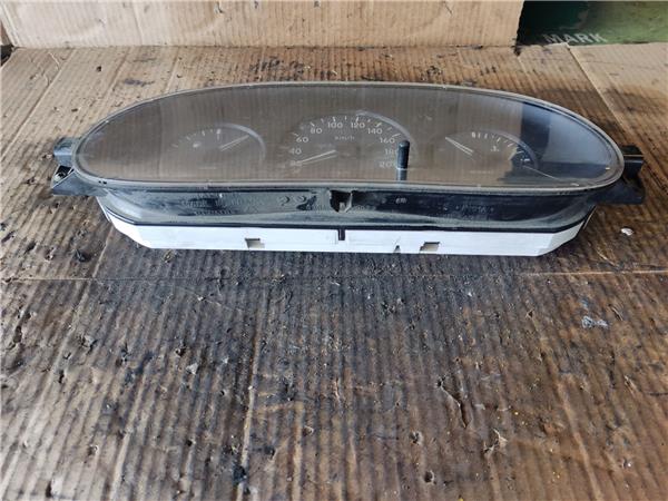 Cuadro de instrumentos F8Q K6 8200133491 de Renault Kangoo i (f/kc0) 1997-0 - pieza usada