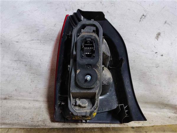 Piloto trasero derecho D7F 8200387889 de Renault Twingo ii (cn0_) 2007-0 - pieza usada