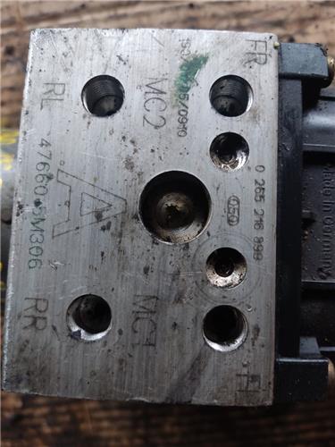 Abs YD22 0265216899 de Nissan Almera ii hatchback (n16) 2000-2003 - pieza usada