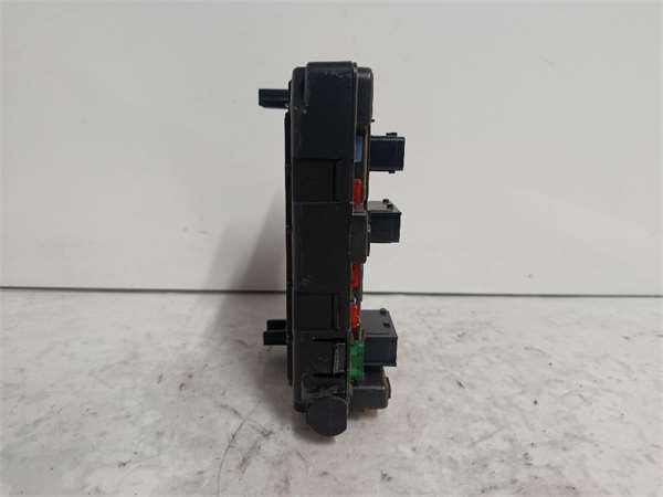 8HX 9643498780 de Citroen C3 2002-0 - pieza usada