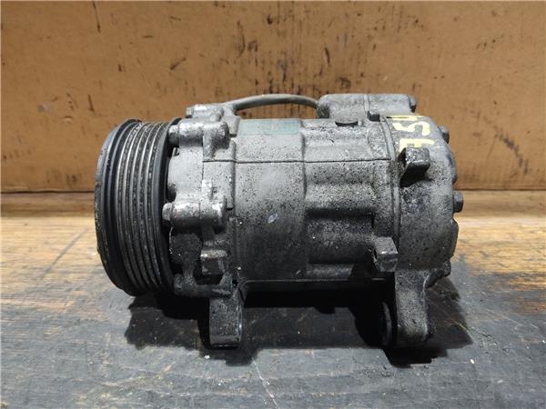 Compresor del aire acondicionado AEX O APQ 7158 de Volkswagen Polo iii (6n1) 1994-0