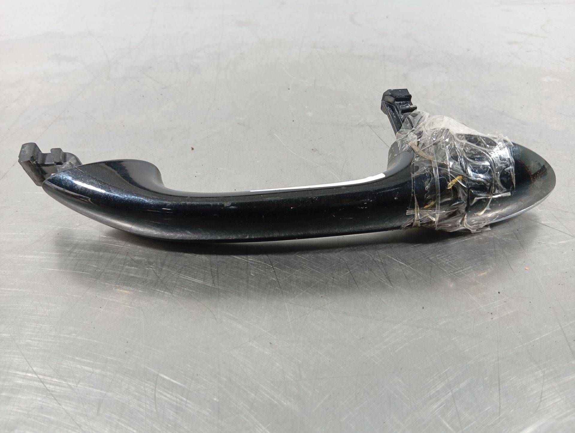 Maneta exterior delantera derecha 1647600670 de Mercedes-benz Clase ml 2005-2010 224 CV