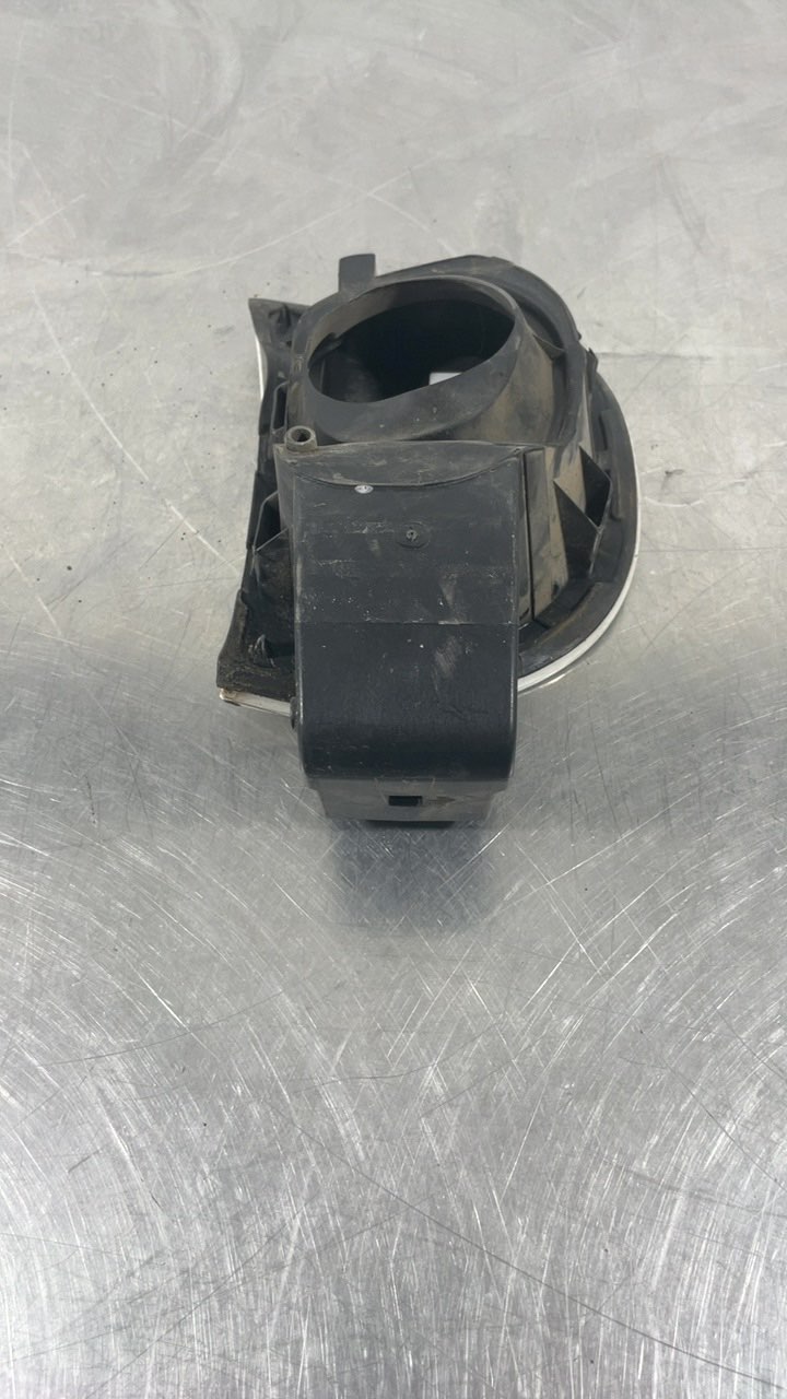 Tapa exterior combustible 9801501380 de Citroen C4 cactus 2014-0 - pieza usada