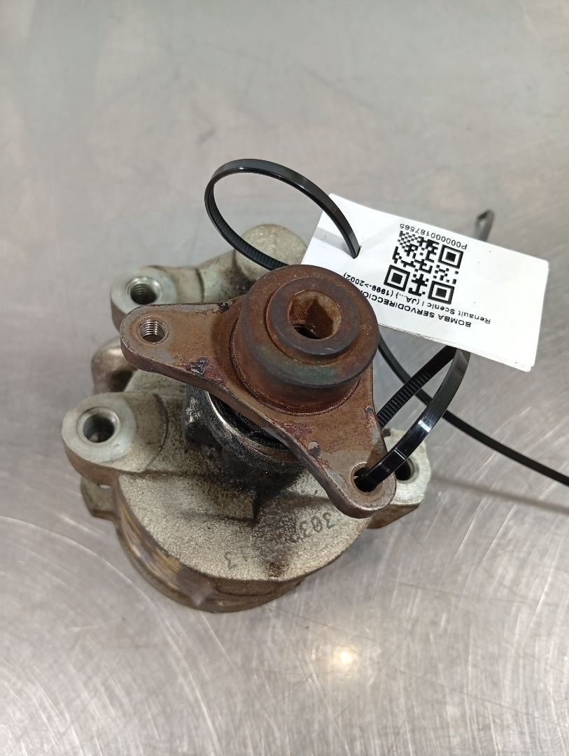 Bomba de servodirección 7700417308 de Renault Scenic i 1999-2002 con 137604 km - pieza usada