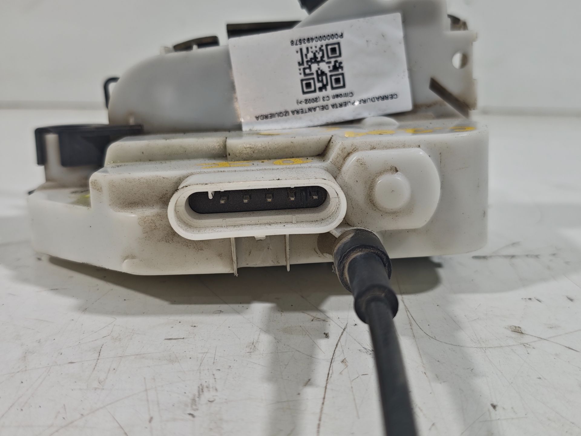 Fecho da porta frente esquerda 46982980 de Citroen C3 iii (sx) 2016-2006 - pieza usada