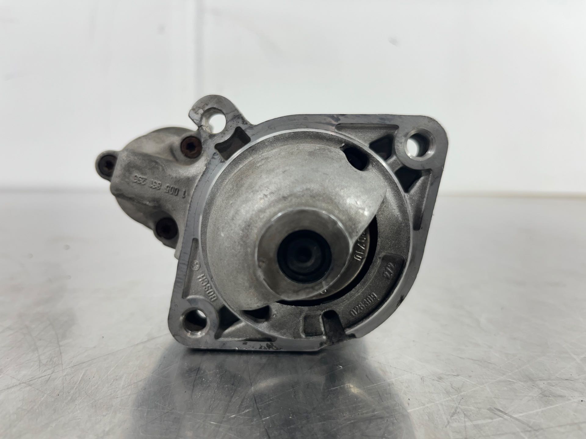 Starter motor de Bmw Serie 5 berlina 2003-2009 170 CV - pieza usada