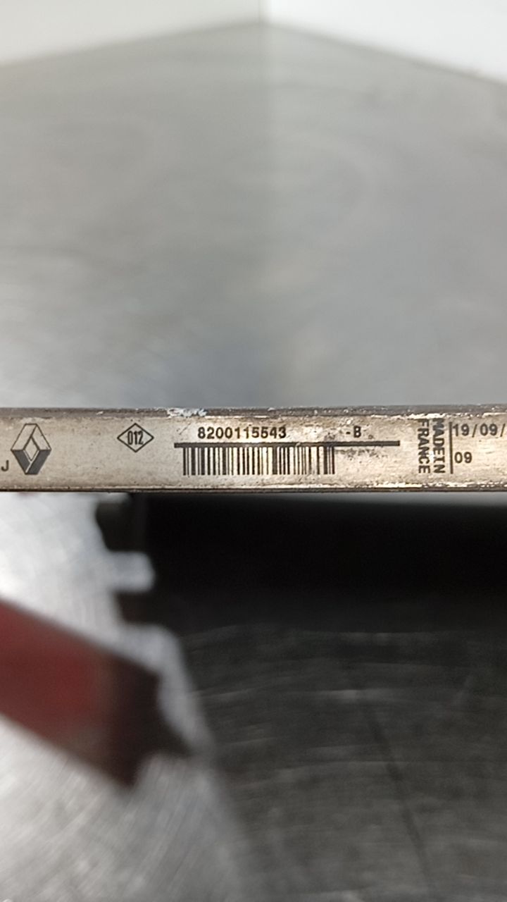 Condensador / radiador aire acondicionado 8200115543 de Renault Megane ii (bm0/1_, cm0/1_) 2002-2008 - pieza usada