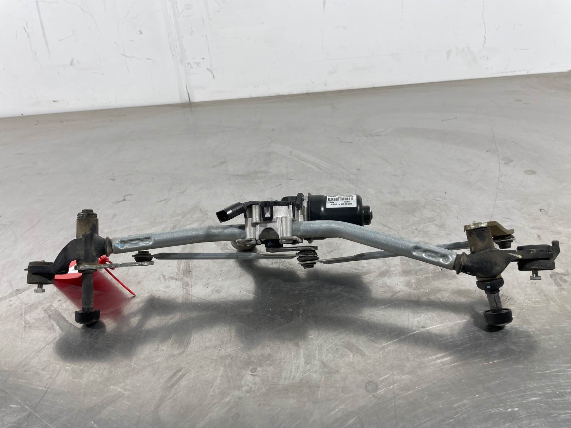 Wischermotor vorne at 9824784980 de Peugeot 208 2019-0 - pieza usada