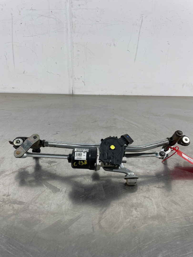 Wischermotor vorne at 9824784980 de Peugeot 208 2019-0 - pieza usada