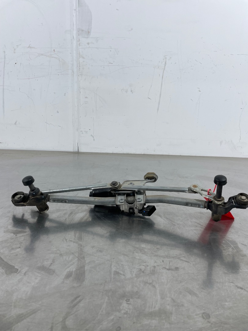 Wischermotor vorne at 9824784980 de Peugeot 208 2019-0 - pieza usada