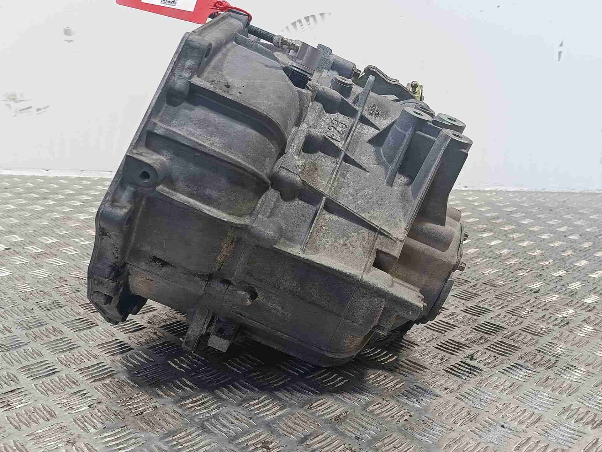 Caja de cambios 5495775 de Opel Zafira a 1999-2005 - pieza usada