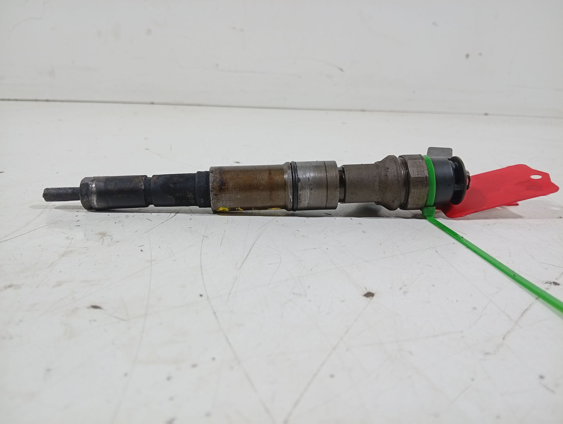 Einspritzdüse 0445110216 de Bmw 3 berlina 2004-0 163 CV - pieza usada
