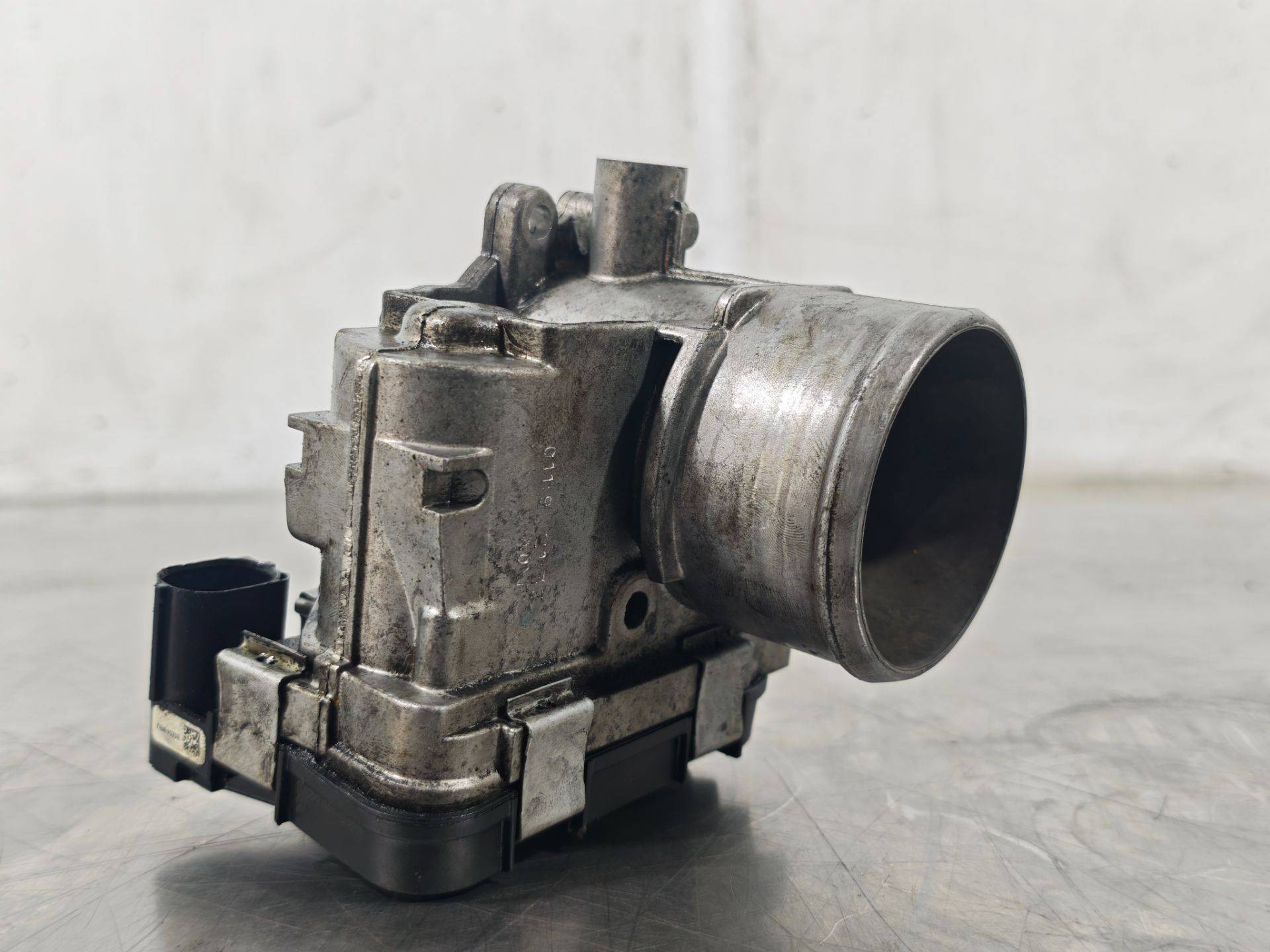 Corps de papillon 5801727743 de Fiat Ducato 3 maxi furgón ts 35 2014-0 148 CV - pieza usada