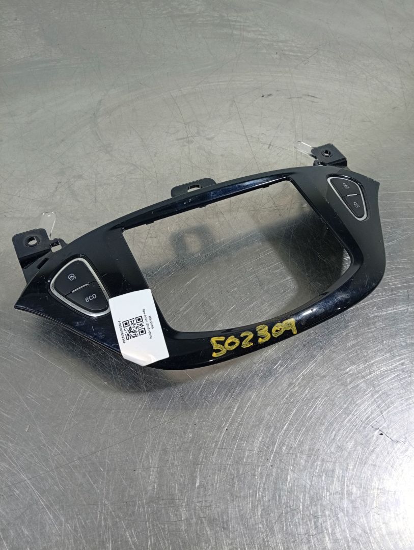 Moldura 13352019 de Opel Adam 2012-2012 87 CV