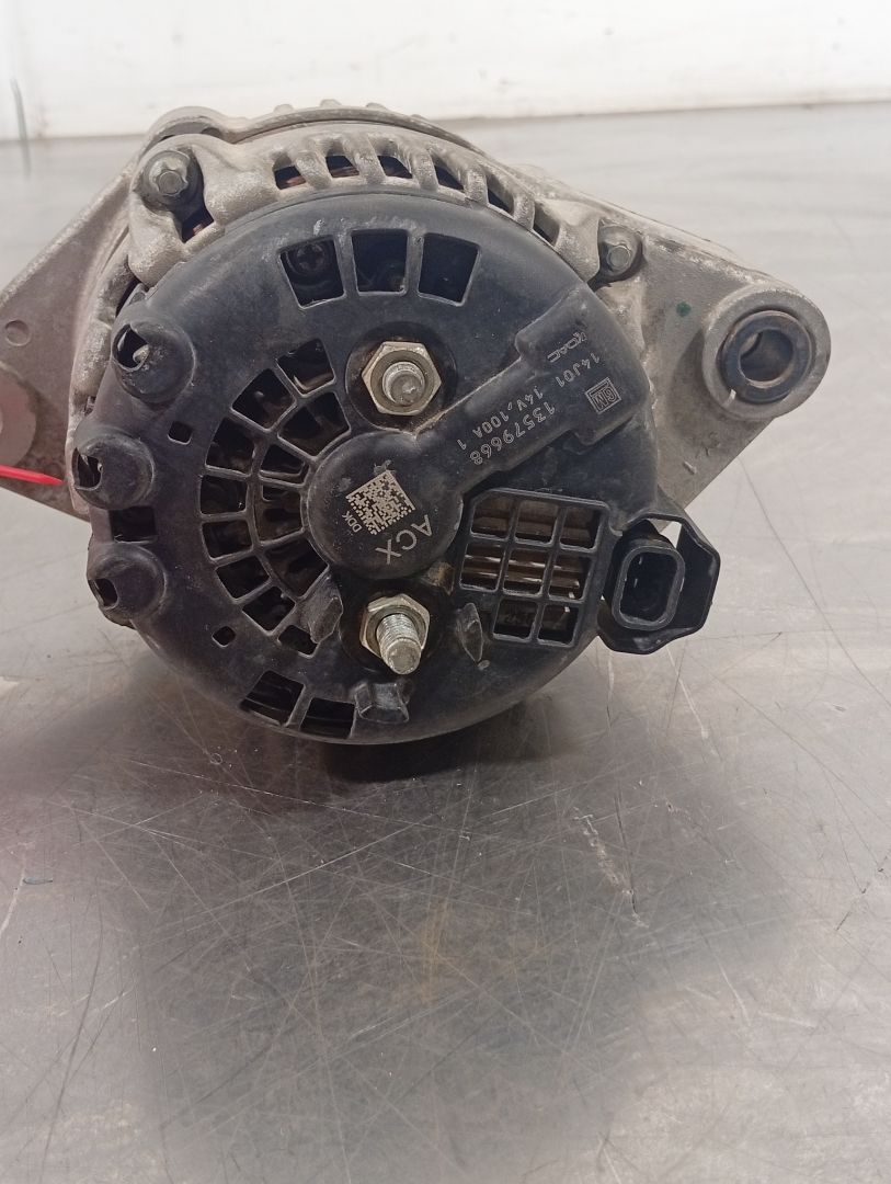 Alternador 13579668 de Opel Zafira c 2016-2018 170 CV - pieza usada