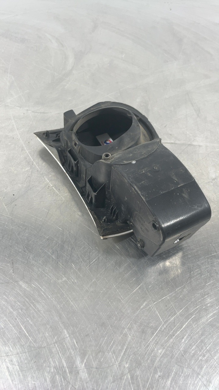 Tapa exterior combustible 9801501380 de Citroen C4 cactus 2014-0 - pieza usada