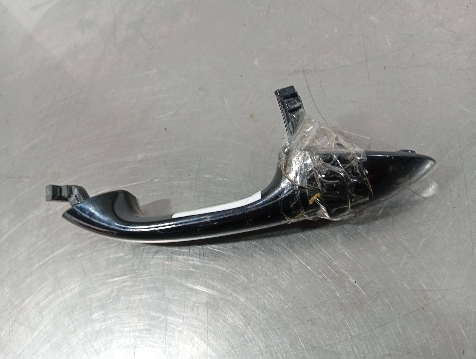 Maneta exterior delantera derecha 1647600670 de Mercedes-benz Clase ml 2005-2010 224 CV - pieza usada