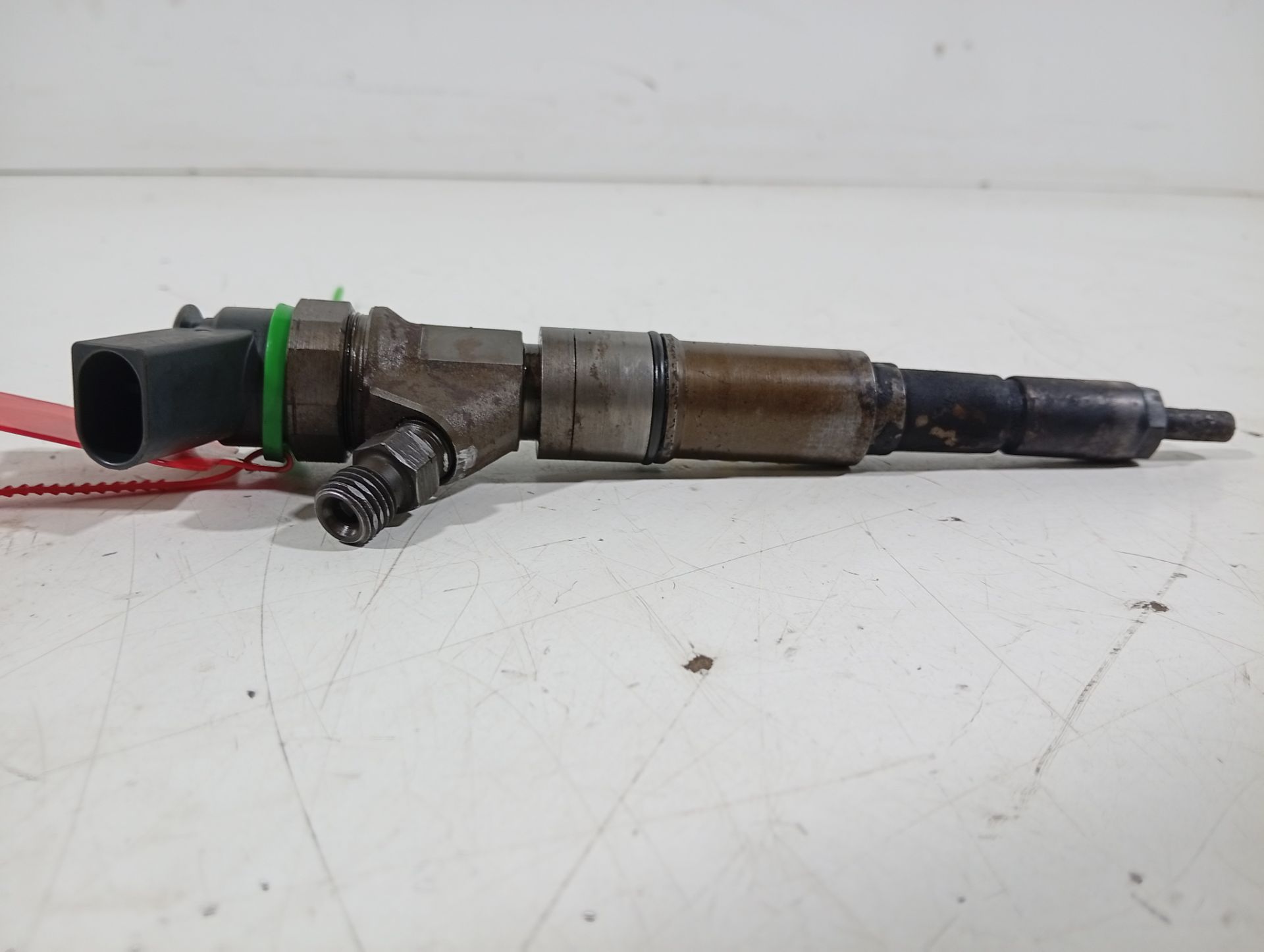 Einspritzdüse 0445110216 de Bmw 3 berlina 2004-0 163 CV - pieza usada