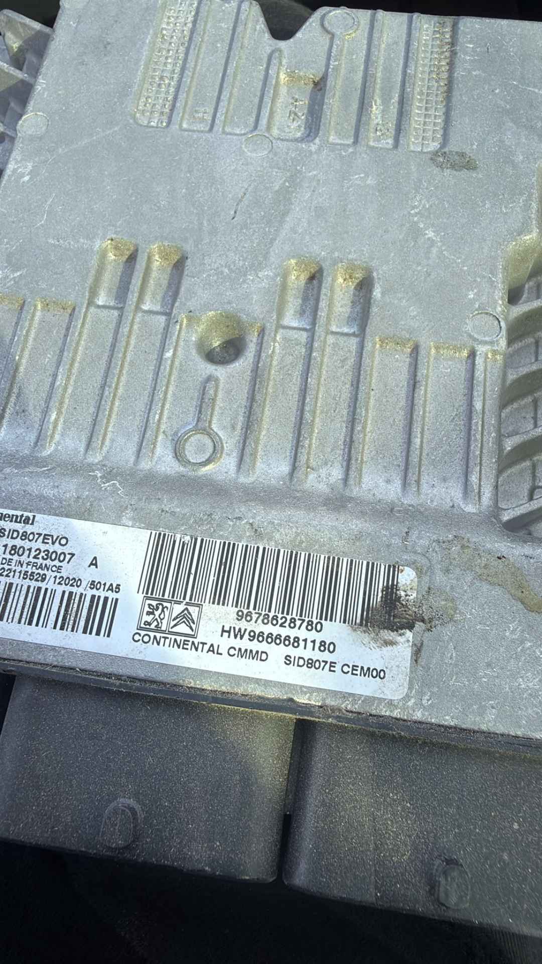 Switchboard engine uce 9678628780 de Peugeot 5008 (0u_, 0e_) 2009-2017 111 CV - pieza usada