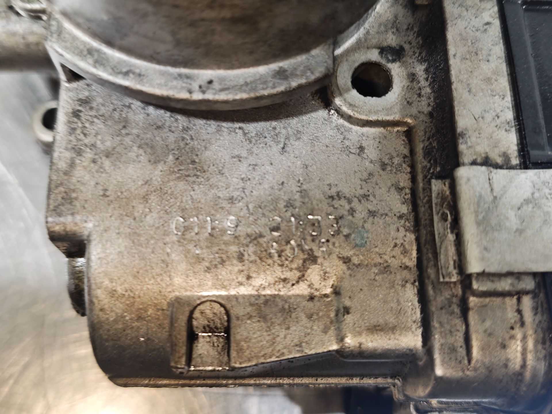 Corps de papillon 5801727743 de Fiat Ducato 3 maxi furgón ts 35 2014-0 148 CV - pieza usada