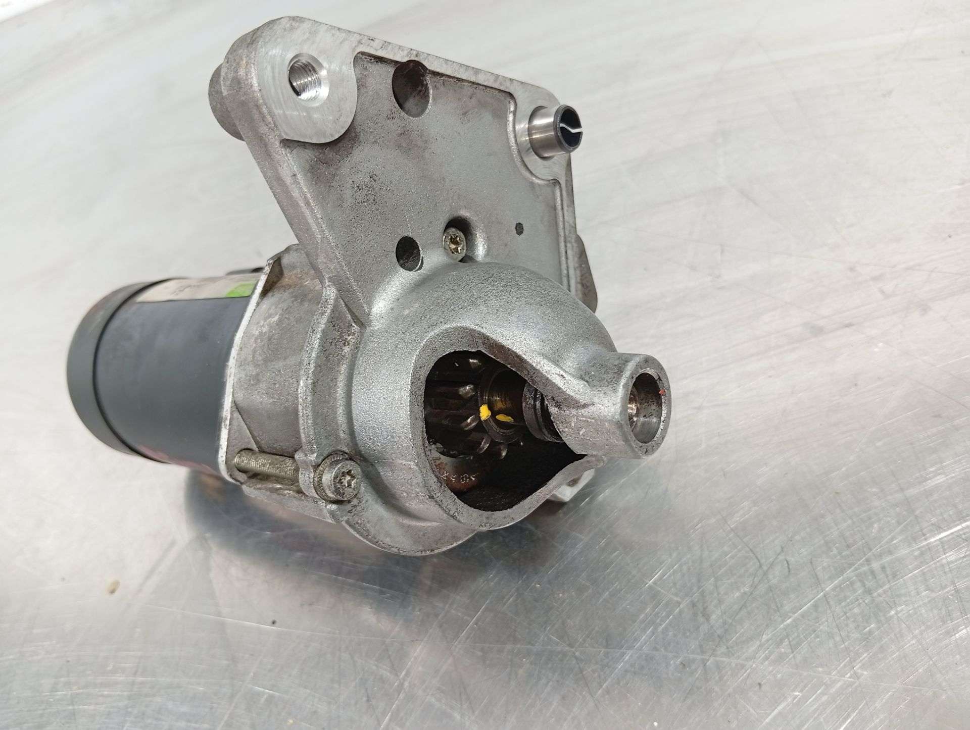 Alternador 13502583 de Opel Insignia a country tourer 2013-2017 - pieza usada