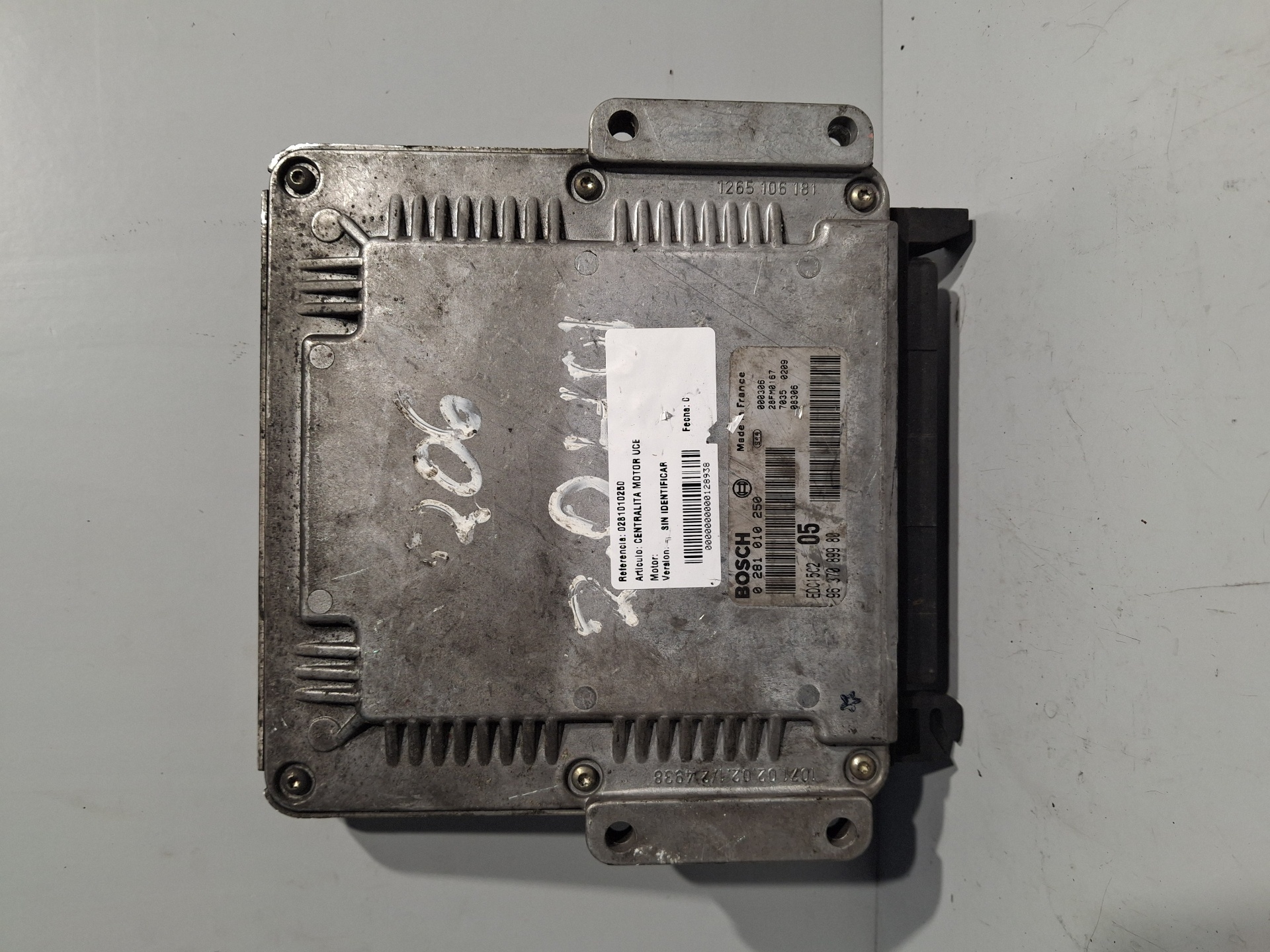 Centralina motore 0281010250 de Peugeot 206 hatchback (2a/c) 1998-2003 - pieza usada