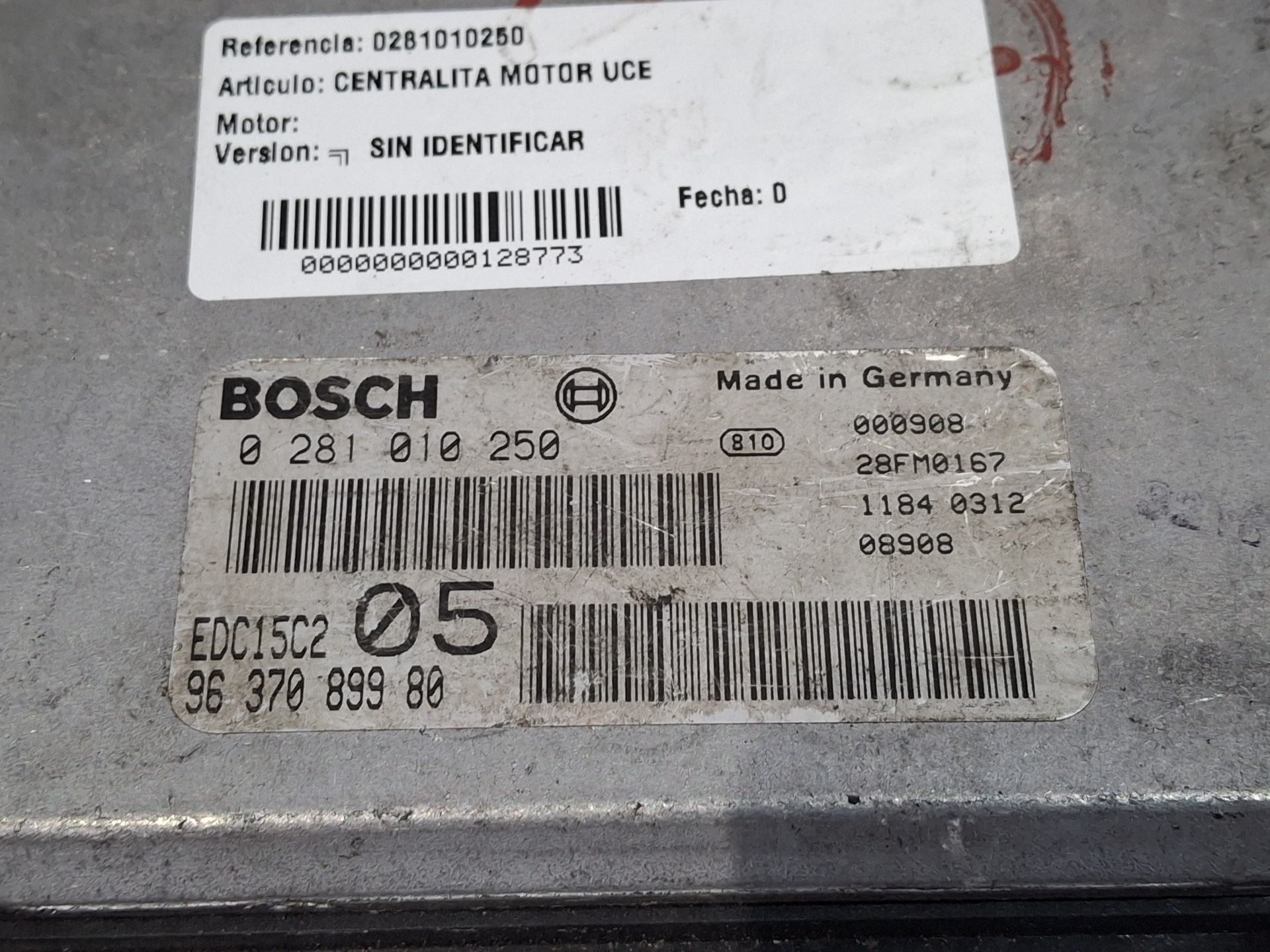 Motorsteuergerät 0281010250 de Peugeot 206 hatchback (2a/c) 1998-2003 - pieza usada
