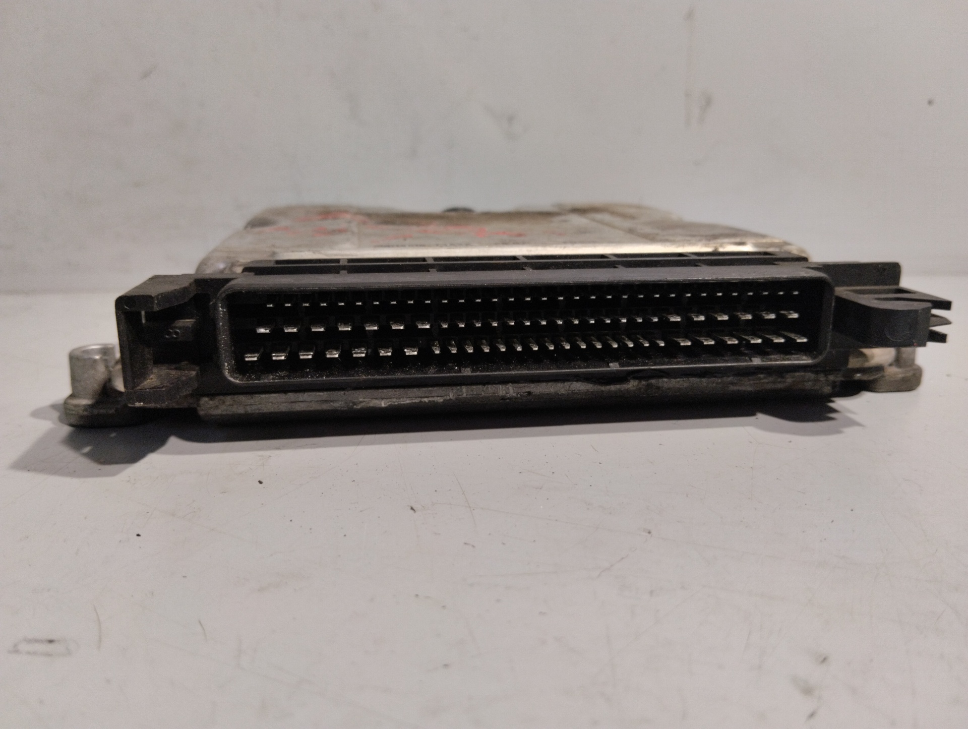 Centralita motor uce 0281010500 de Peugeot 206 hatchback (2a/c) 1998-2003 - pieza usada