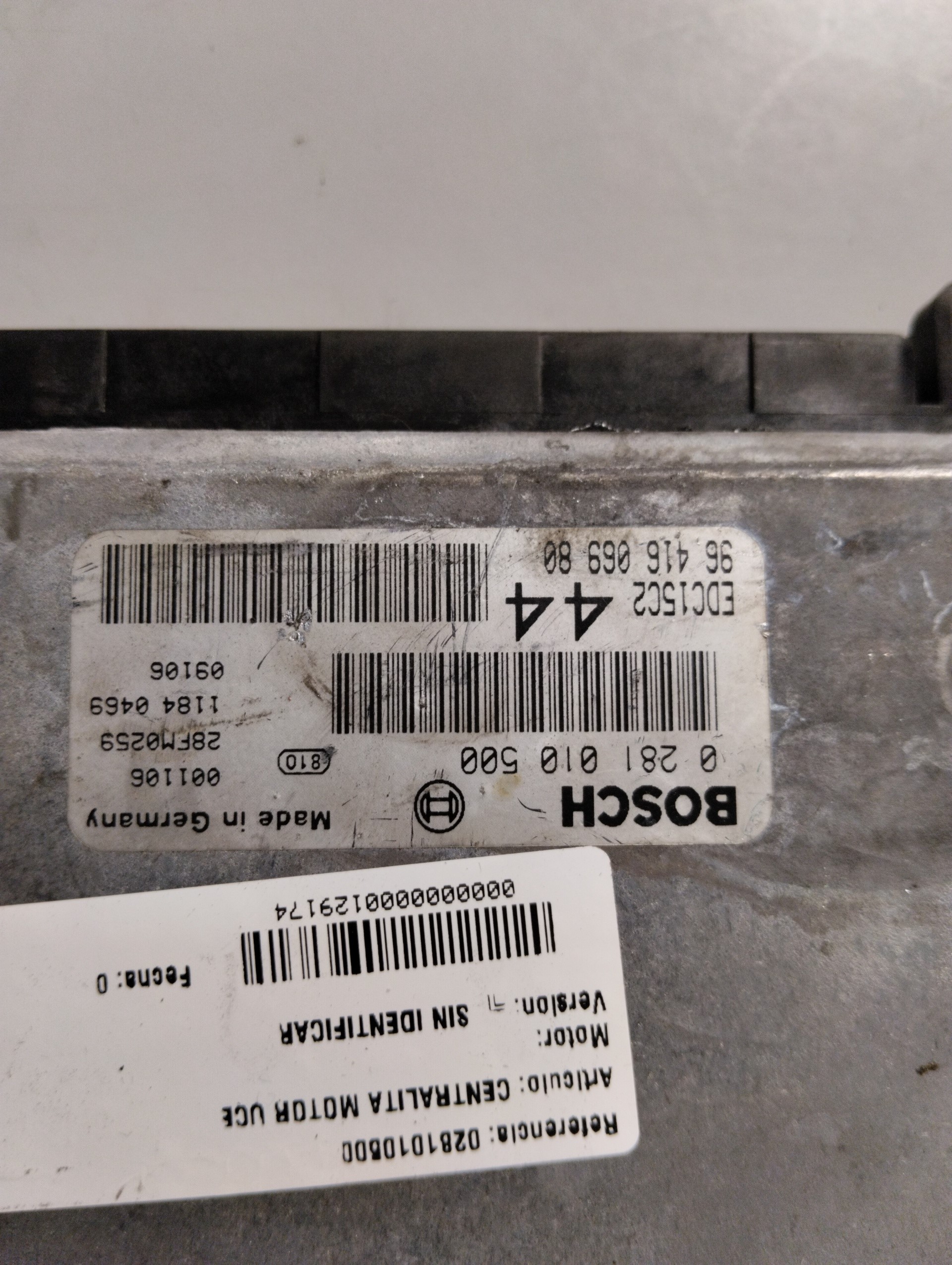 Centralita motor uce 0281010500 de Peugeot 206 hatchback (2a/c) 1998-2003 - pieza usada