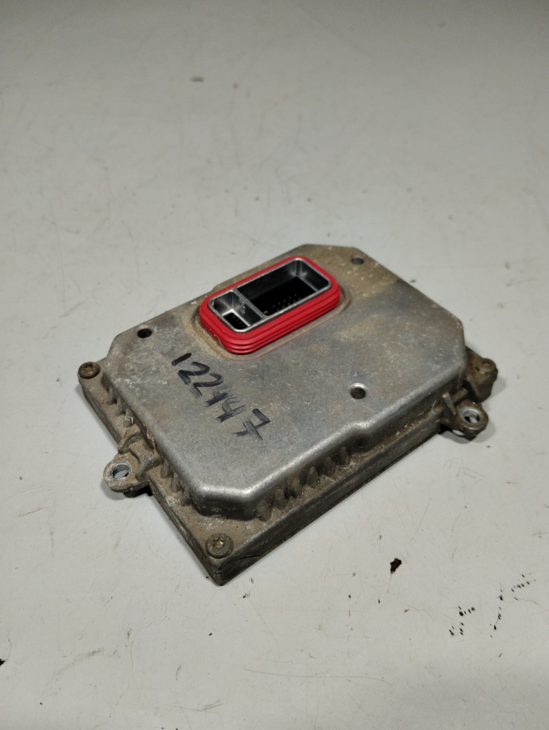 Boîtier xenon 1307329115 de Volkswagen Passat b6 (3c2) 2005-2008 - pieza usada