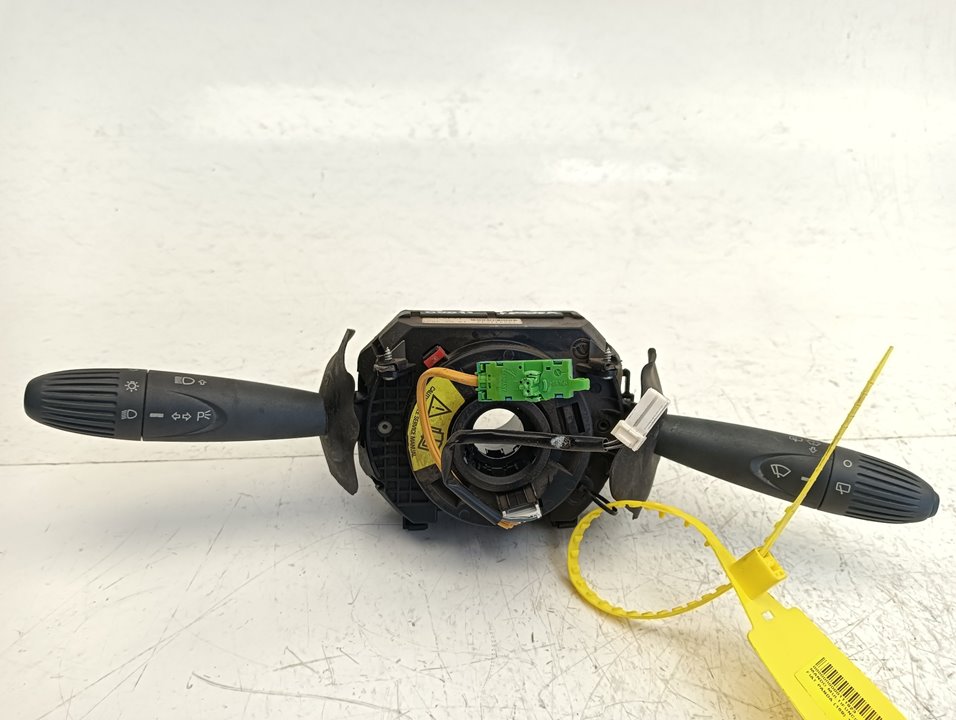 Commande autoradio 735444632 de Fiat Ii panda 2003-0 34 CV