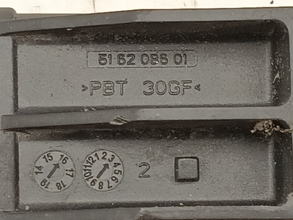 Caja de precalentamiento 9803299780 de Peugeot 308 sw ii (lc_, lj_, lr_, lx_, l4_) 2014-0 179 CV - pieza usada