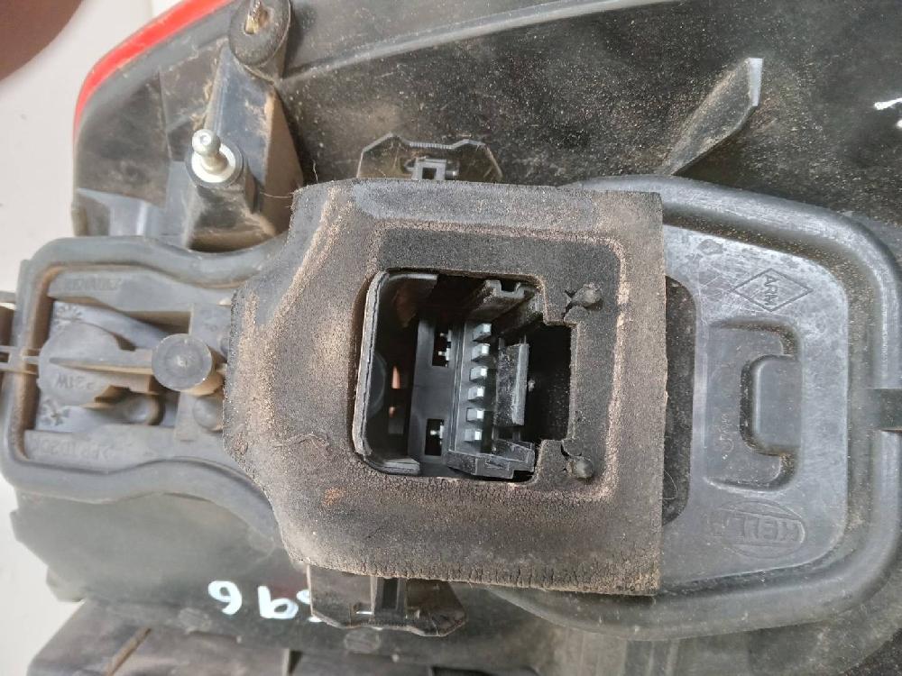 Scheinwerfer hinten rechts F9QL8 164224 de Renault Scenic ii 2003-2009 131 CV con 186170 km - pieza usada