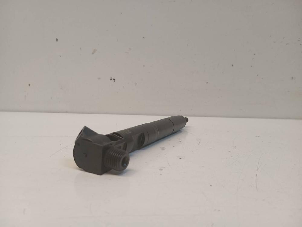 Injecteur 651921 228354010 de Mercedes-benz Clase c (w205) 2014-2018 170 CV con 347723 km - pieza usada