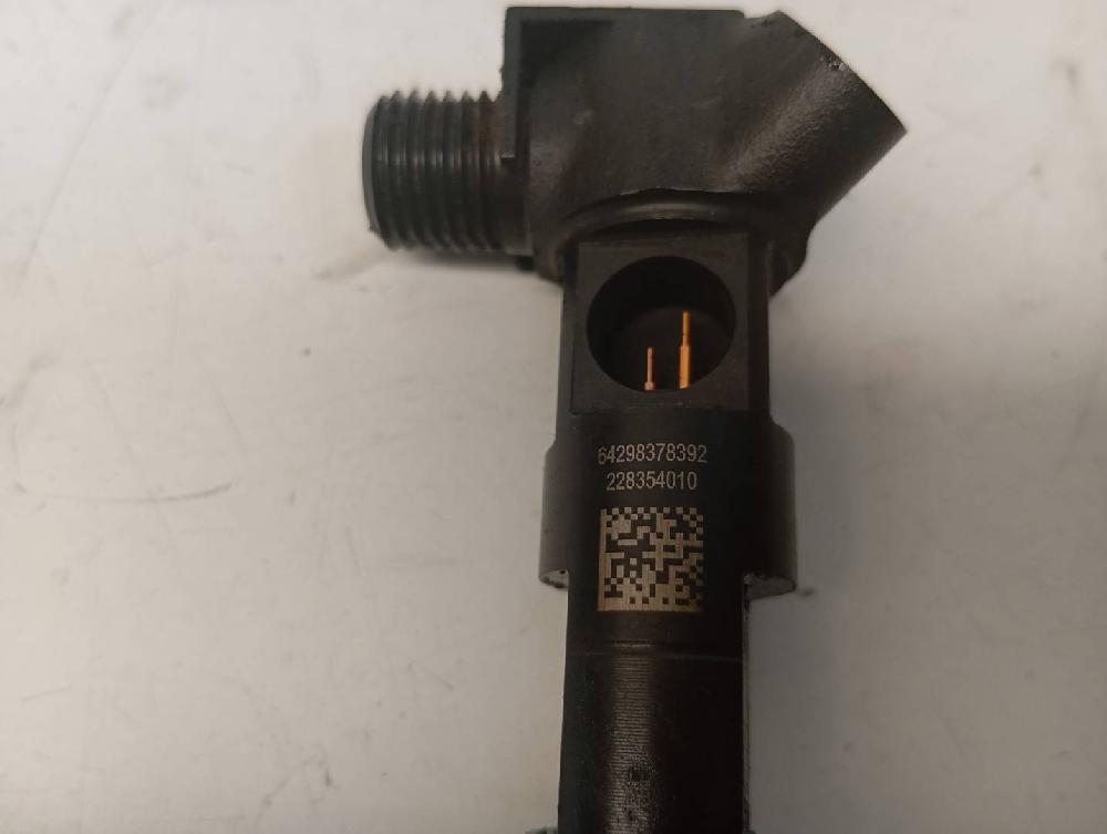 Injecteur 651921 228354010 de Mercedes-benz Clase c (w205) 2014-2018 170 CV con 347723 km - pieza usada