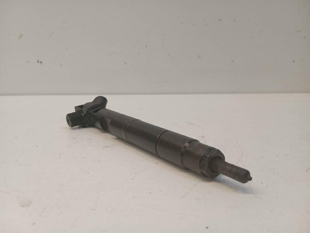 Injecteur 651921 228354010 de Mercedes-benz Clase c (w205) 2014-2018 170 CV con 347723 km - pieza usada
