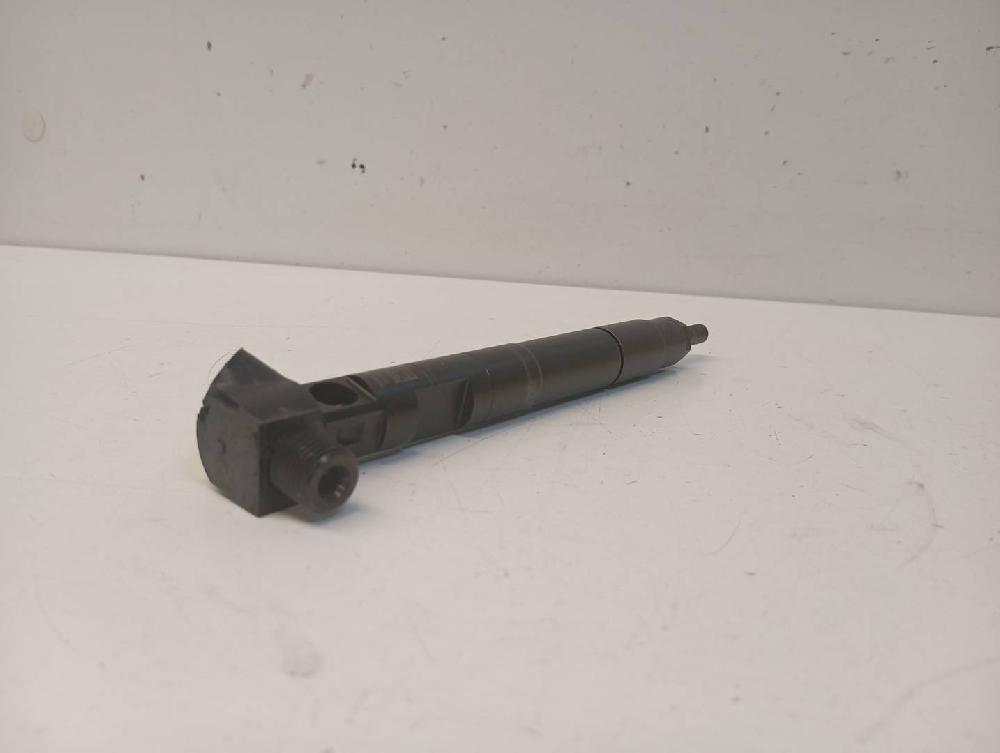 Injecteur 651921 228354010 de Mercedes-benz Clase c (w205) 2014-2018 170 CV con 347723 km - pieza usada